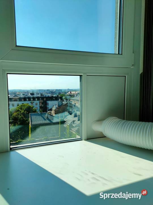 Drzwiczki kota psa montaż w drzwiach oknie Kraków sprzedam