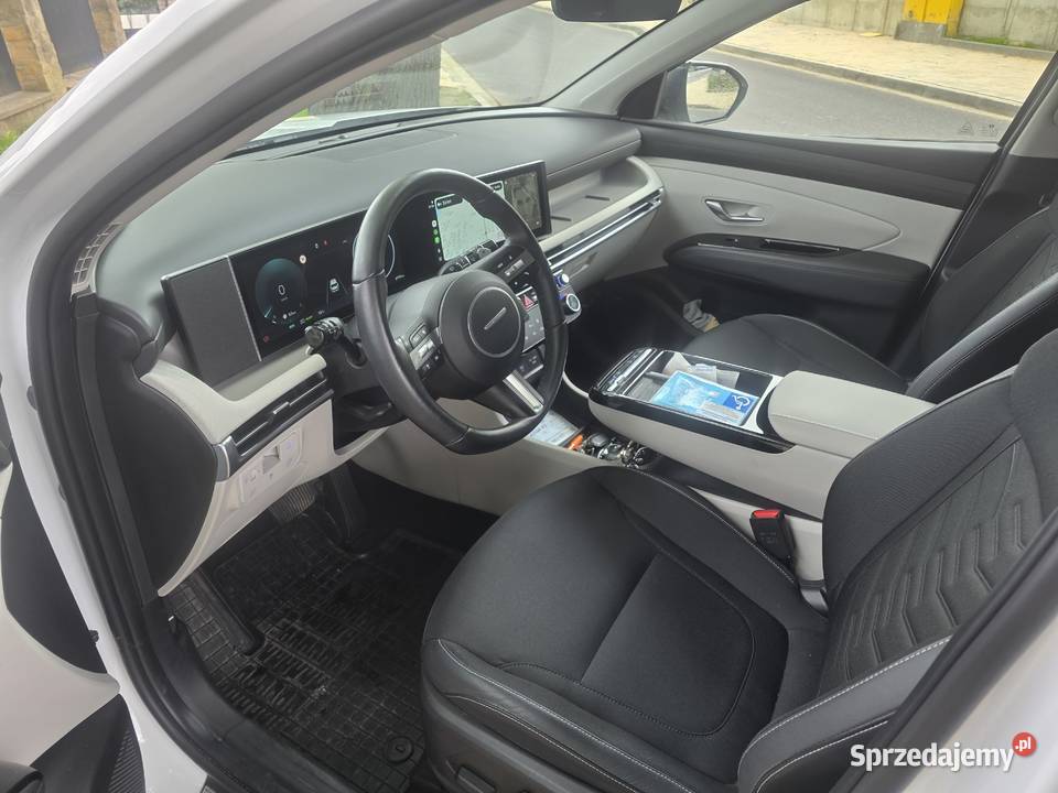 Hiundai Tucson 16 Hev executive z pakietem automatyczna Tucson Częstochowa sprzedam