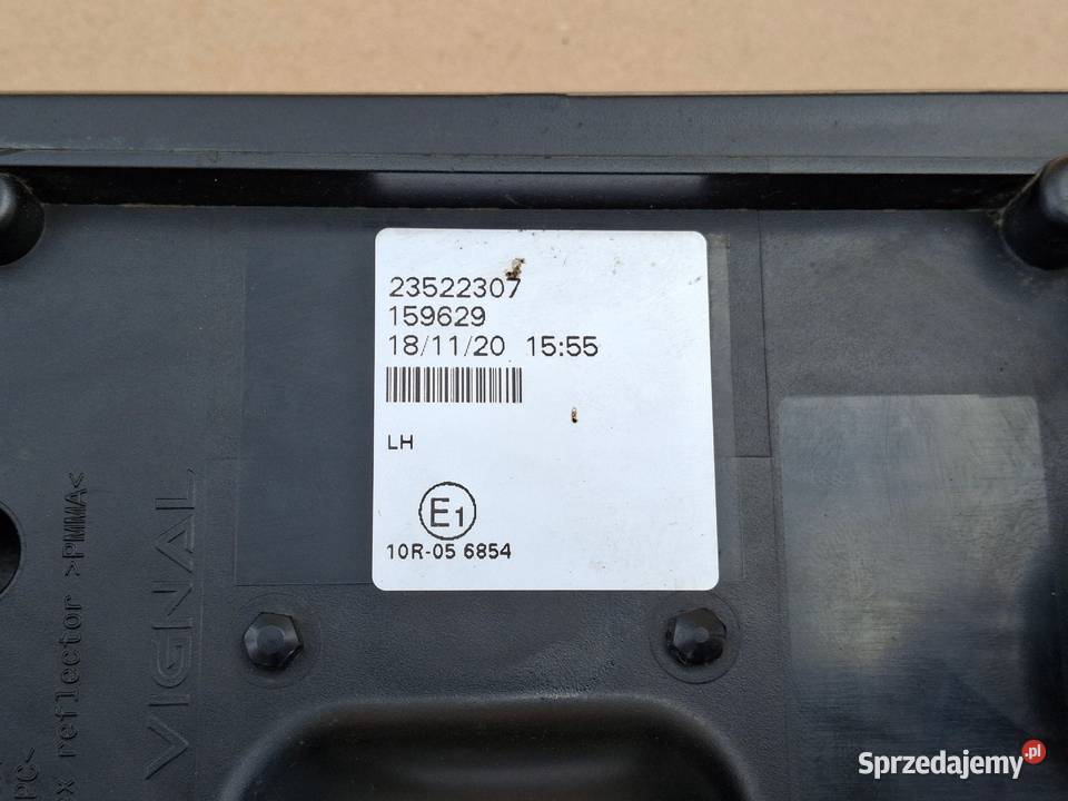 VOLVO FH4 FM4 FH5 LAMPA LEWY TYŁ LEWA TYLNA Bieleń