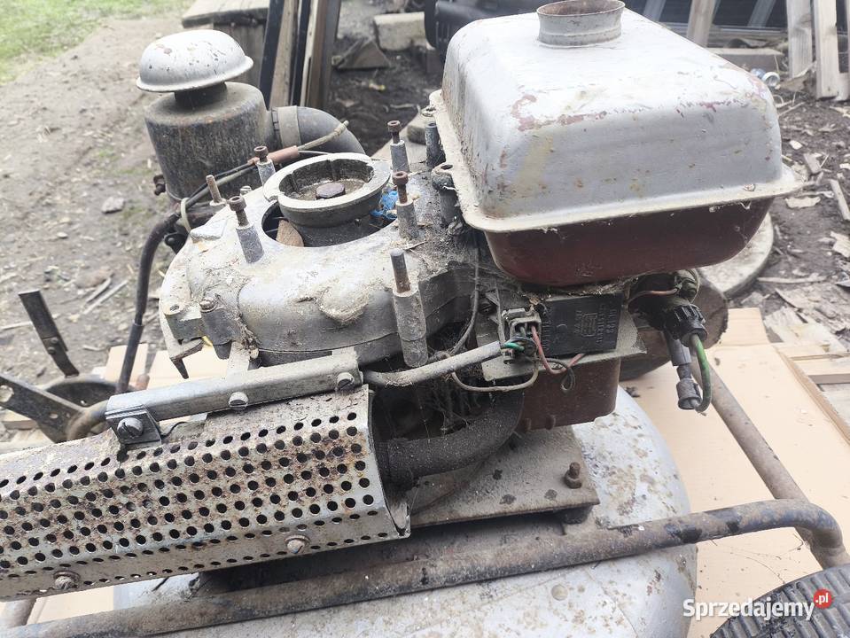 Kosiarka dezamet wuko 171 prl zabytek Ogród podkarpackie Lutoryż