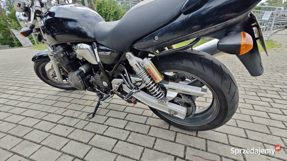 Suzuki GSX750 Inazuma nieuszkodzony Augustów