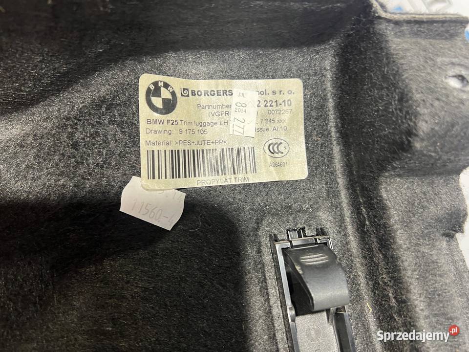 BMW X3 F25 BOCZEK BAGAŻNIKA LEWY TAPICERKA LEWA