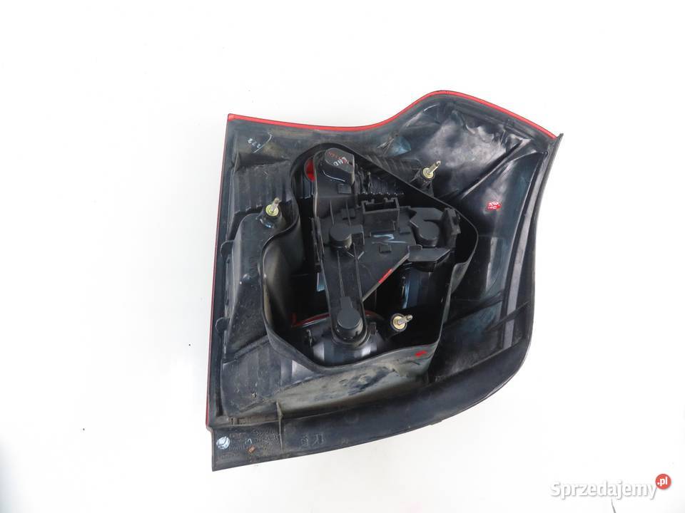 LAMPA PRAWA TYLNA TOYOTA COROLLA E12 Lampy tylne