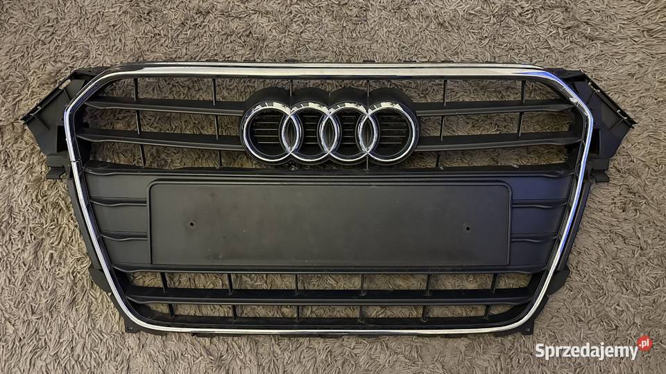 Audi A4 B8 Lift Grill Atrapa Logo Znaczek osobowe