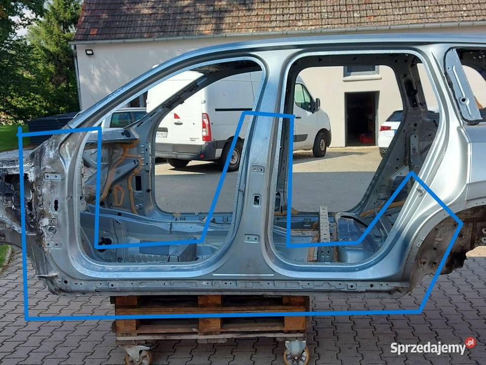 Volvo XC90 II D5 Słupek próg lewy 47746