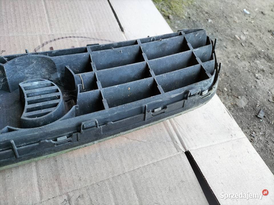 AUDI A38L A3 8L ATRAPA ATRAPKA ZDERZKA GRILL Kamień-Kolonia sprzedam