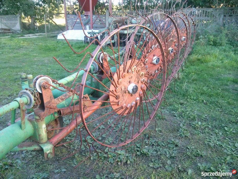 zgrabiarka karuzelowa karuzela do siana nieuszkodzony Czerniejewo sprzedam