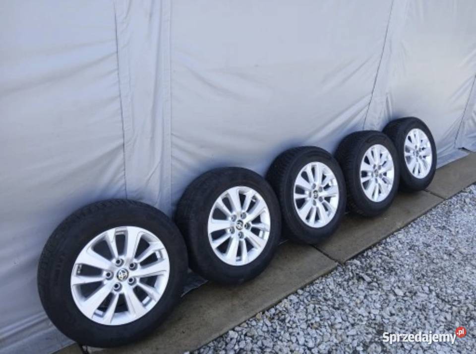 Toyota Yaris Cross IV 5 x 1143 alufelgi 16 felgi dolnośląskie Oleśnica sprzedam