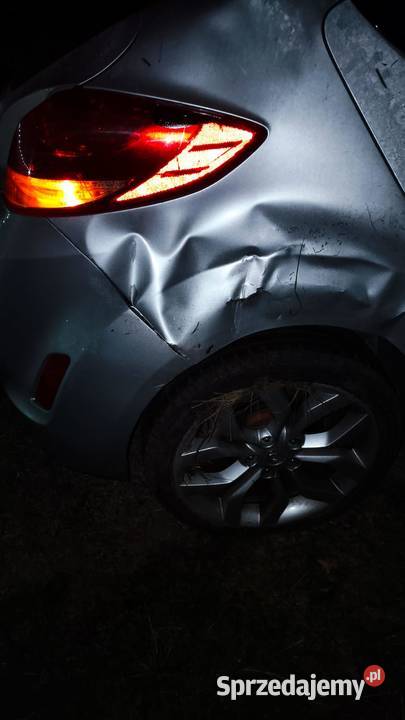 Hyundai Veloster uszkodzony przód prawy bok pali czujnik parkowania Bydgoszcz
