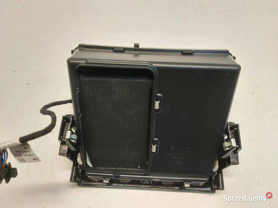 Ford Explorer VII R2KB SCHOWEK POPIELNICZKA