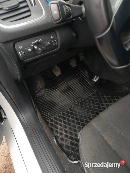 volvo v40 20d 2017 185000km Mniewo sprzedam