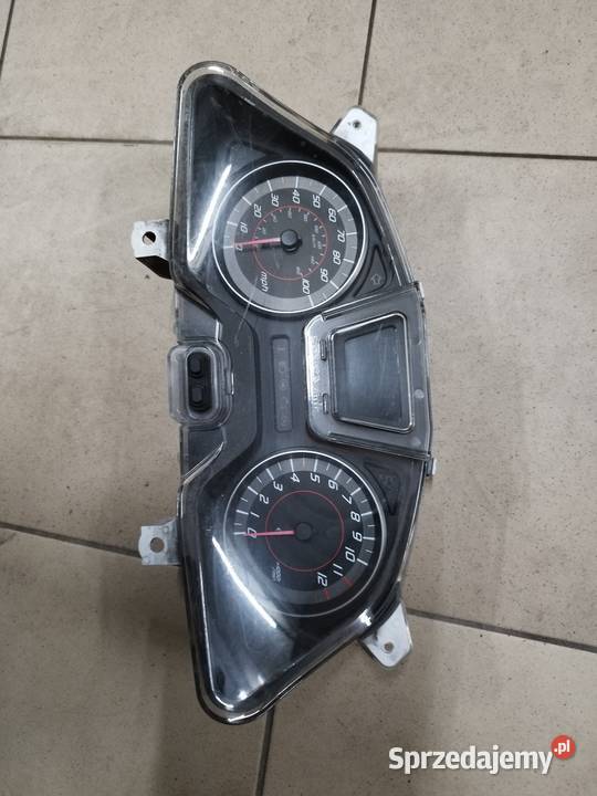 Licznik zegar honda Forza 125 wielkopolskie Słodków-Kolonia