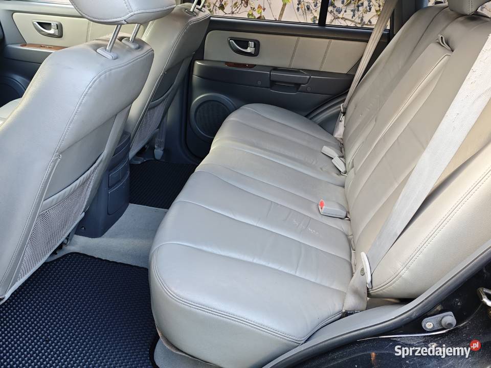 Terracan w stanie Józefów