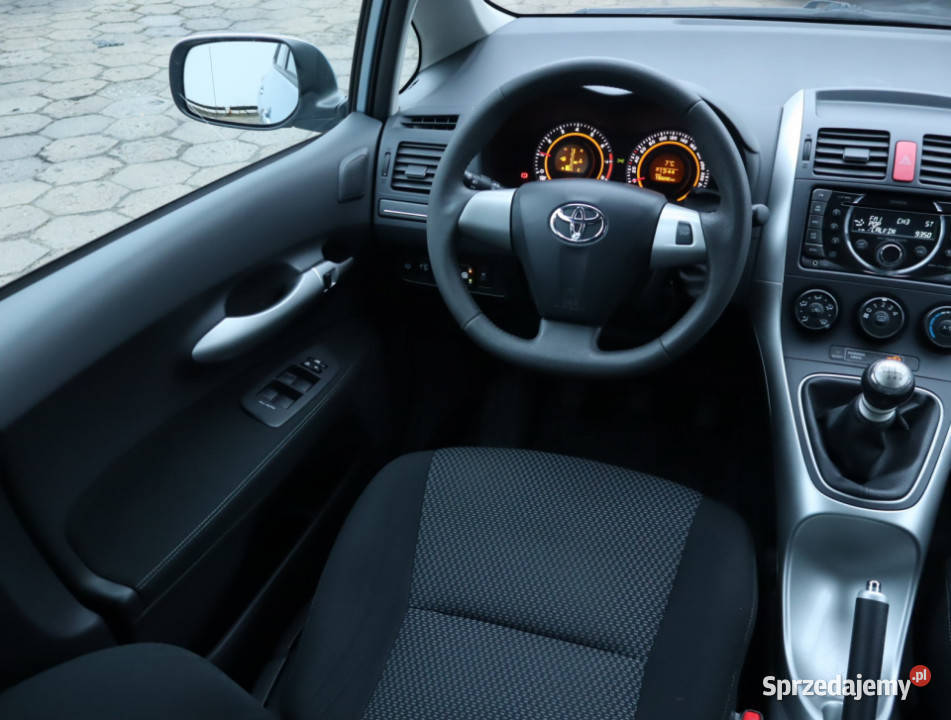 Toyota Auris 16 Valvematic klimatyzacja łódzkie Łódź sprzedam