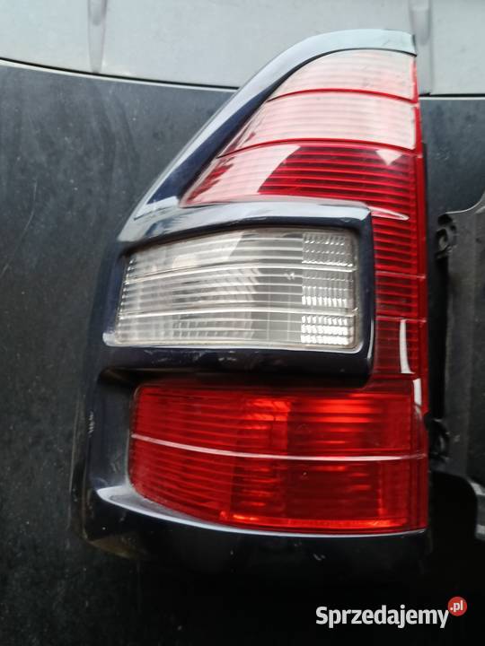 Lampa prawa lewa Mitsubishi Pajero 3 3 drzwi Lubzina