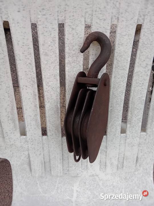 Zblocze budowlane Łopuszno