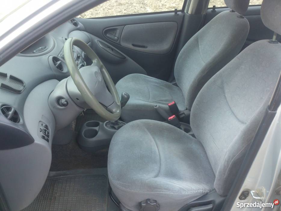 99 Toyota yaris 10 VVTi Hatchback Yaris Lubartów sprzedam