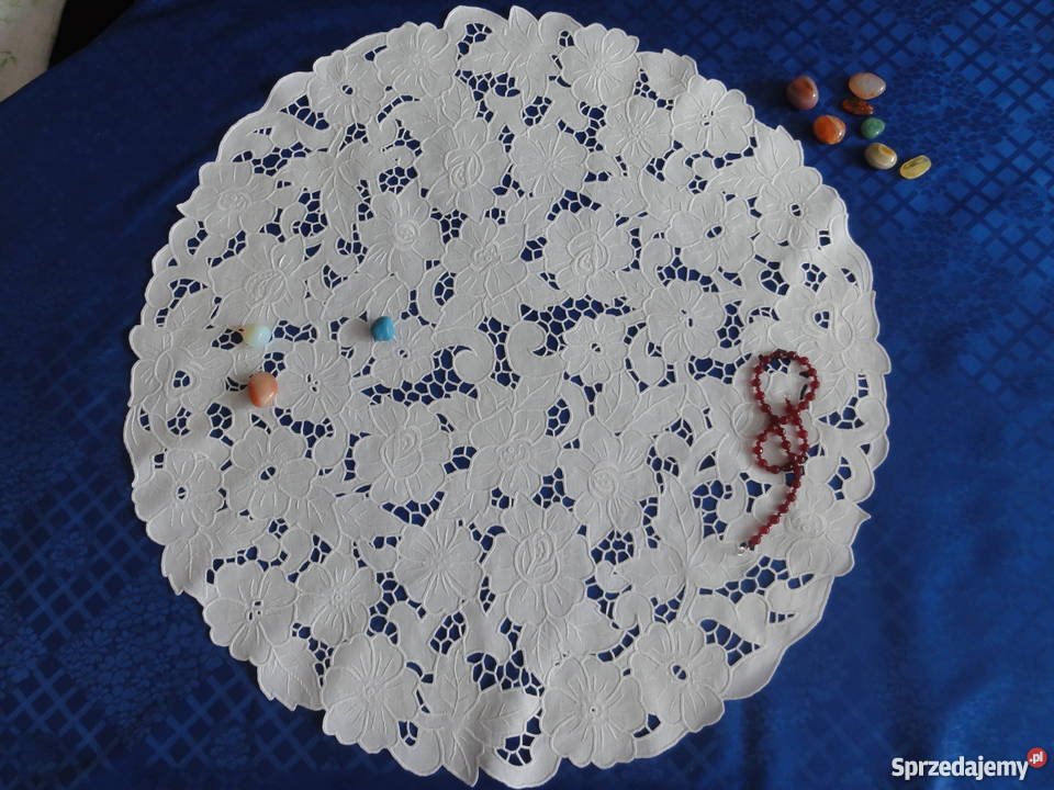 Serweta serwetka bieżnik bogato haftowany Bukiet Lublin