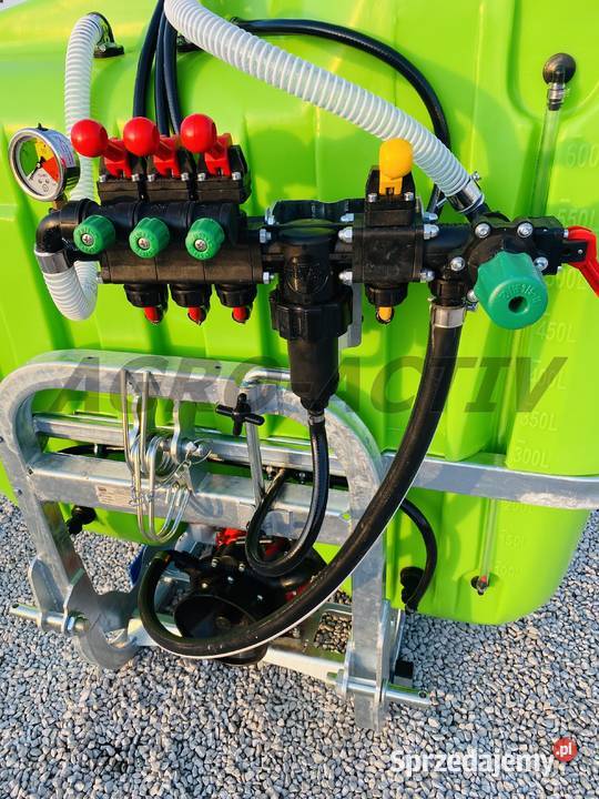 Opryskiwacz Polowy Zawieszany TOLMET 400L12m