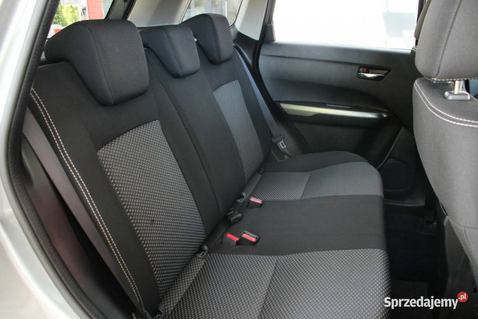 Suzuki Vitara BezwypadkowyMaly przebiegBogata benzyna