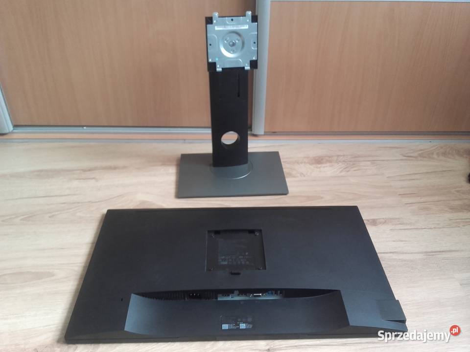 Monitor DELL 27 P2717H HDMI DP VGA USB Pivot LED IPS