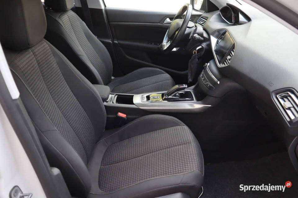 Peugeot 308 12 PureTech 1199cm3 śląskie