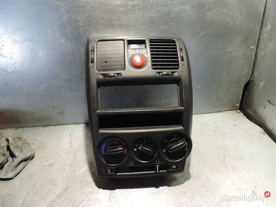 PANEL ŚRODKOWY KRATKA NAWIEWU PANEL NAWIEWU Nowy Sącz