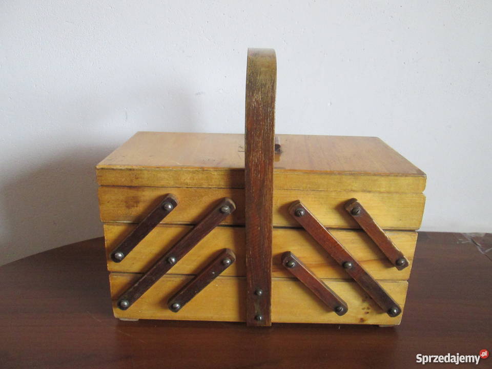 Stara niciarka PRL drewniana skłądana przybornik Antykwariat dolnośląskie Borów sprzedam