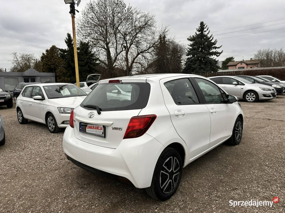 Toyota Yaris 13 benz 99KlimaIsofixSalon