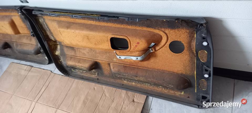 BMW e36 Coupe boczki przód Tapicerki samochodowe Brzozów