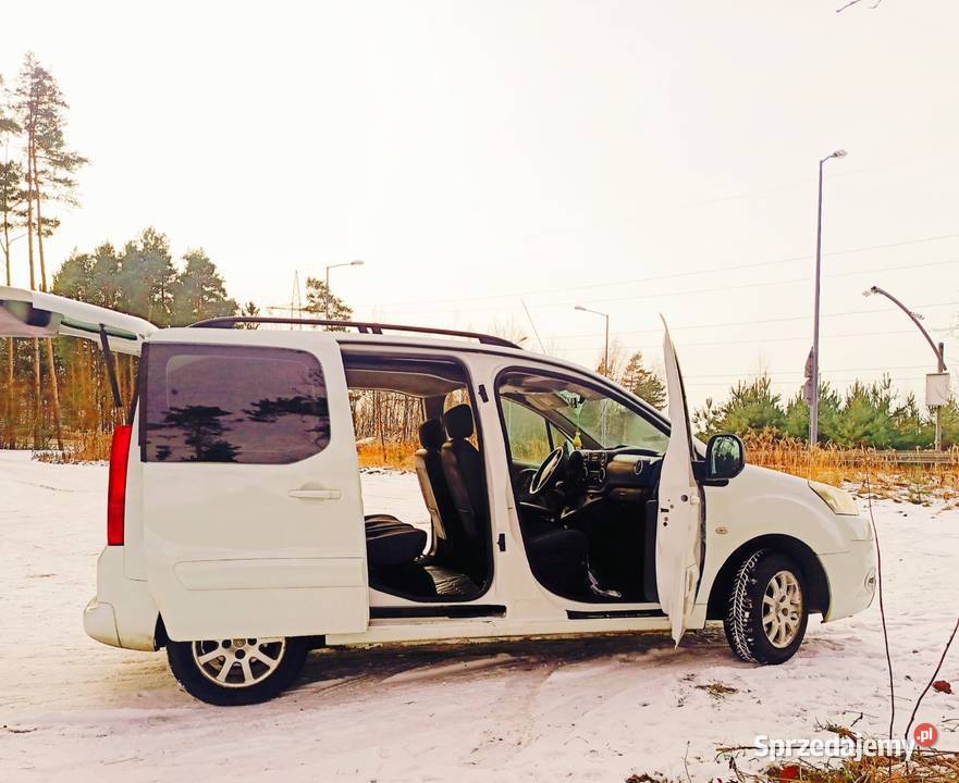 Peugot Partner 16 HDI EURO 5 model 2013 5 wspomaganie kierownicy śląskie Mysłowice sprzedam