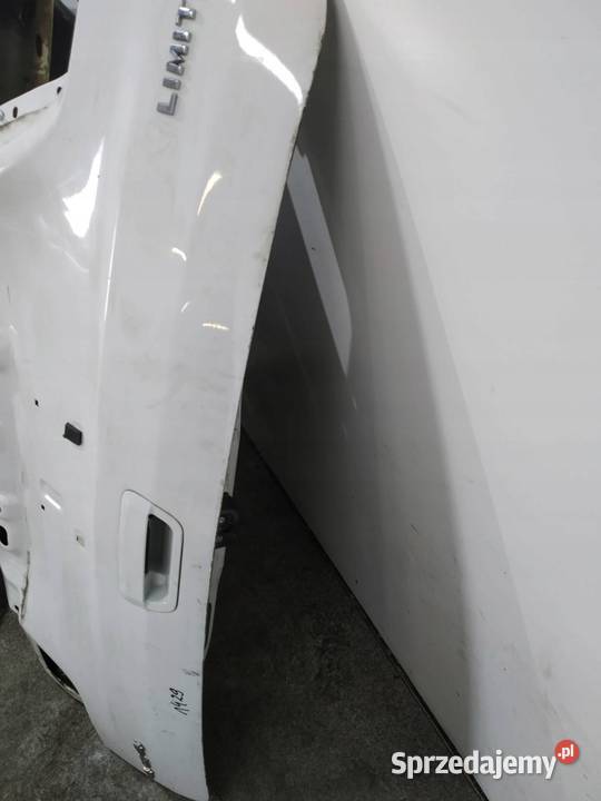 KLAPA TYŁ BIAŁA WK2 Jeep Grand Cherokee IV 2010 osobowe Klapy bagażnika świętokrzyskie
