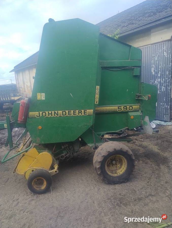 Sprzedam prasę John Deere 590 Rolujące (belujące) Biała