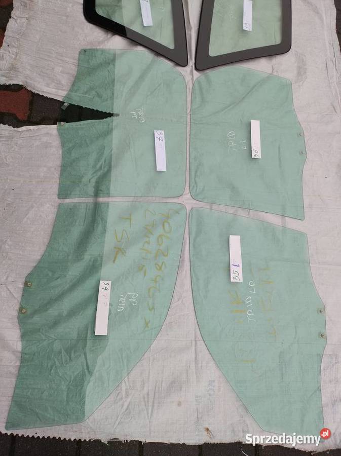 Mazda tribute szyba szyby wszystkich 4 drzwi osobowe Zahajki-Kolonia