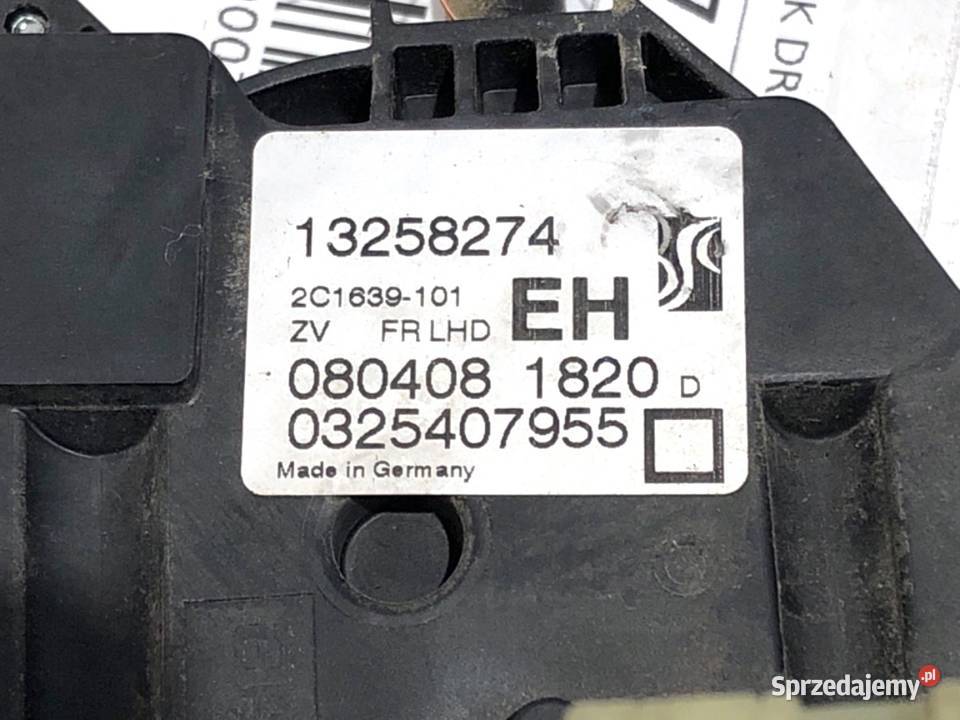 ZAMEK DRZWI PRAWY PRZÓD OPEL CORSA D Hatchback