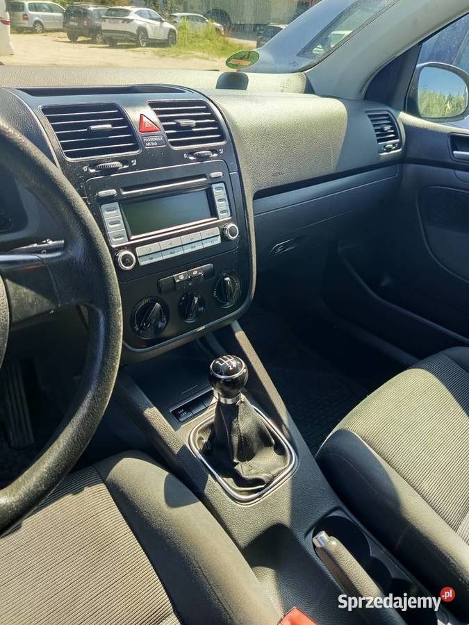 Volkswagen Golf 5 benzyna 14