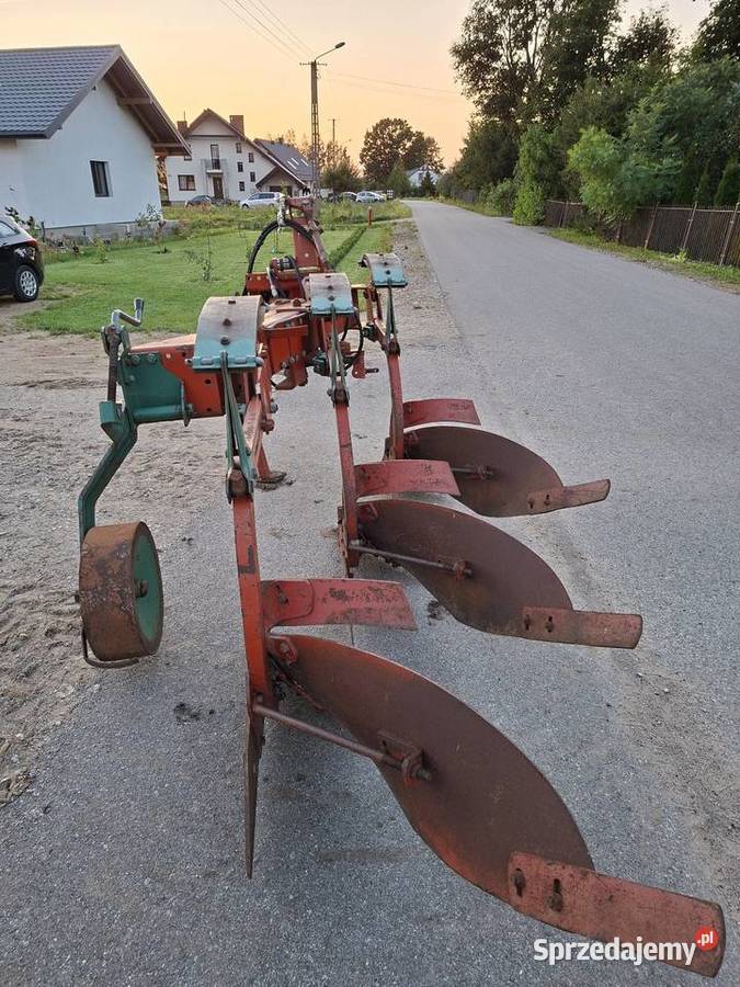 Pług Kverneland 3 skibowy vario AD85 4 ab 16 Pługi Raczki sprzedam