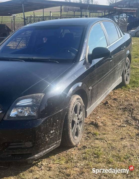Syndyk sprzeda Opel Vectra 2004 r Stary Targ sprzedam