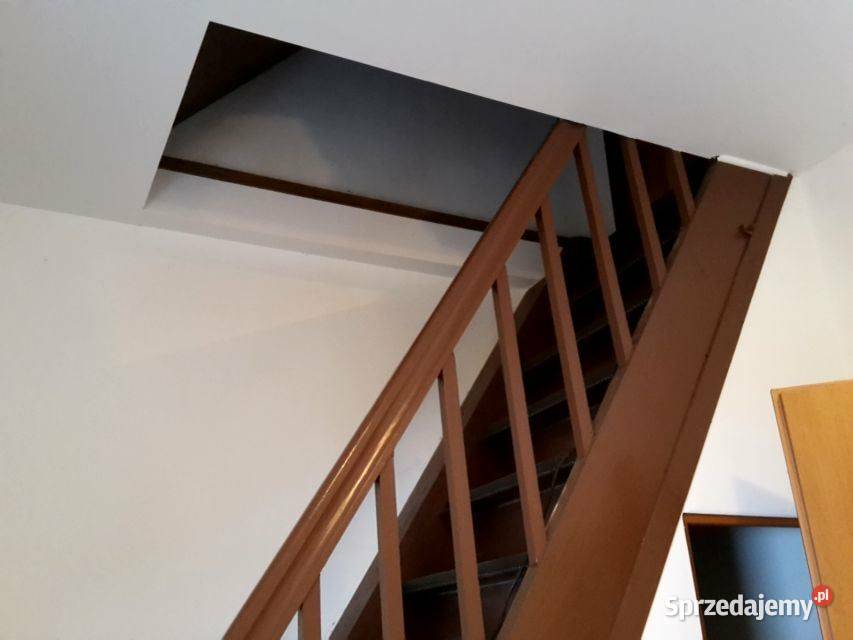 Dom Wyszyńskiego Przedecz Może być dwurodzinny strych