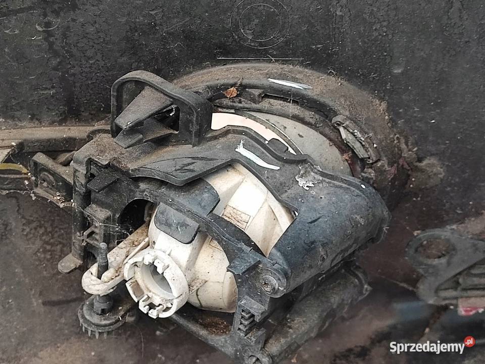 PEUGEOT 208 I 13r zderzak przód świętokrzyskie