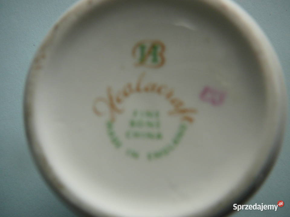 kwiatki w wazoniku ceramika logowana Anglia Wrocław