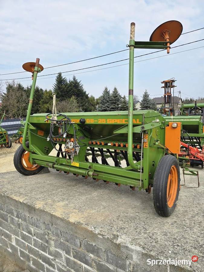 Siewnik zbożowy Amazone D8 25m Specjal import nieuszkodzony Maków