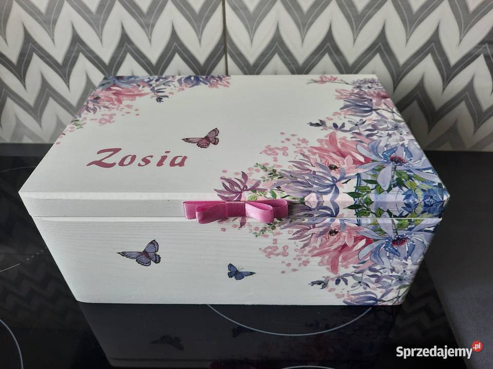Kuferek kwiatowy z imieniem decoupage urodziny Rękodzieło Kędzierzyn-Koźle