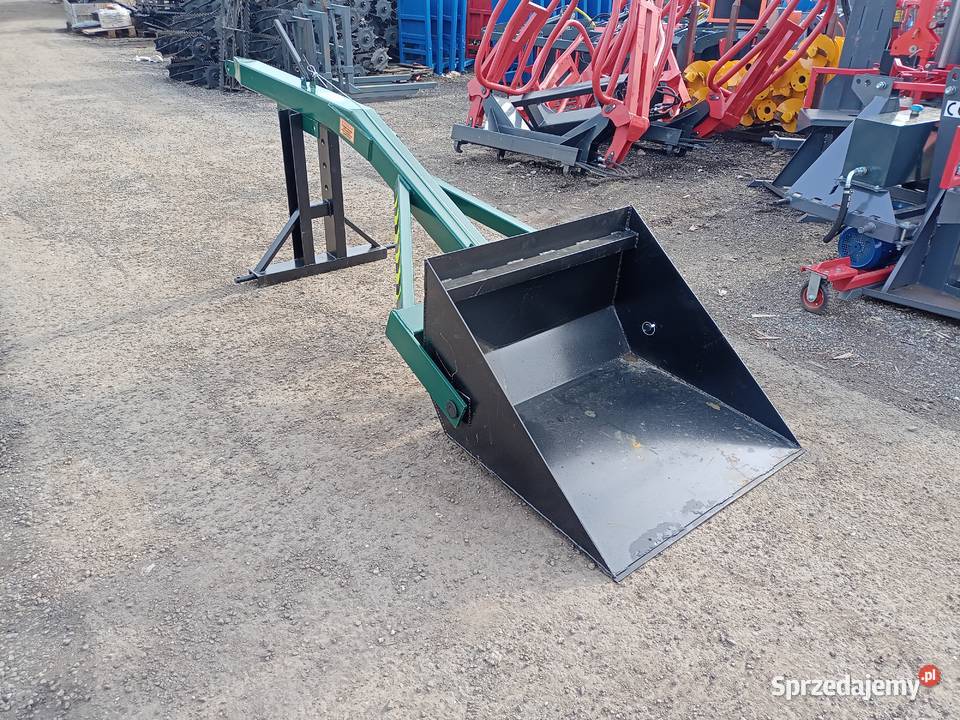 Podnośnik na tył ciągnika z widłami łyżką 80