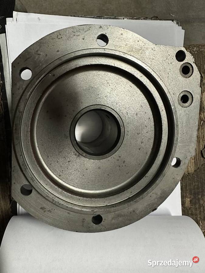 POKRYWA WZMACMIACZ VOM 80126160 C385 Części zamienne Siedlce sprzedam