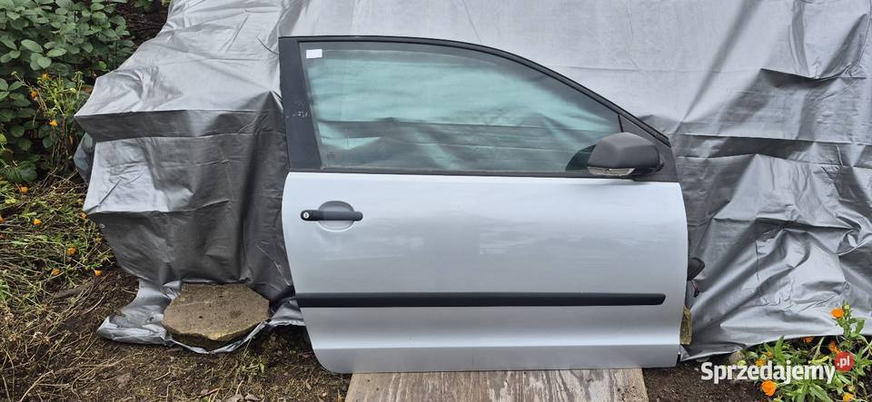 Drzwi prawe Vw Polo 9N LA7W sprzedam