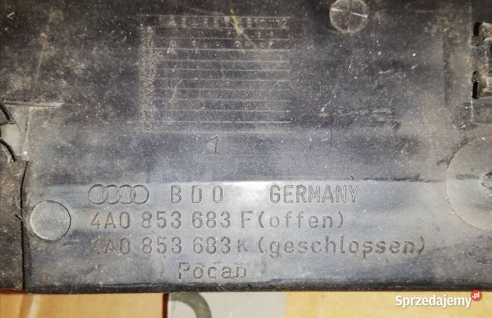 Kratka atrapa zderzaka lewa Audi 100 c4 sedan Sanok