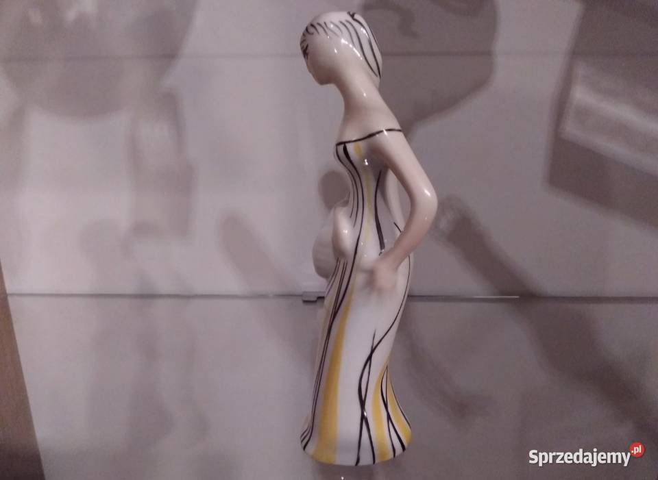 Figurka Porcelanowa Ćmielów Grzybiarka Dama Z Radom