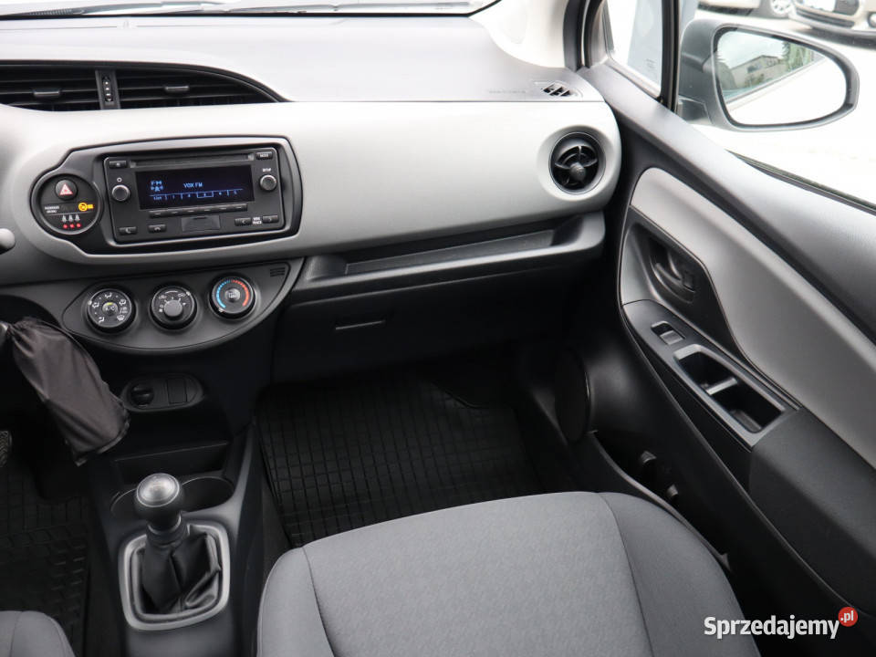 Toyota Yaris 10 VVTi pierwszy właściciel Katowice