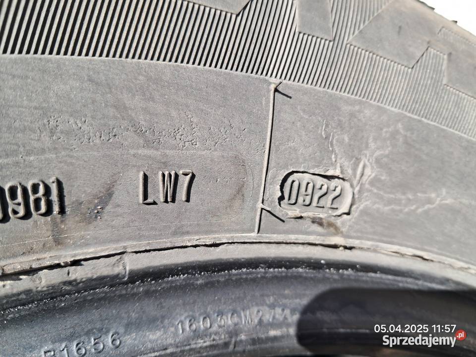 Opony wielosezonowe 23565R17 z 2022r Kielce